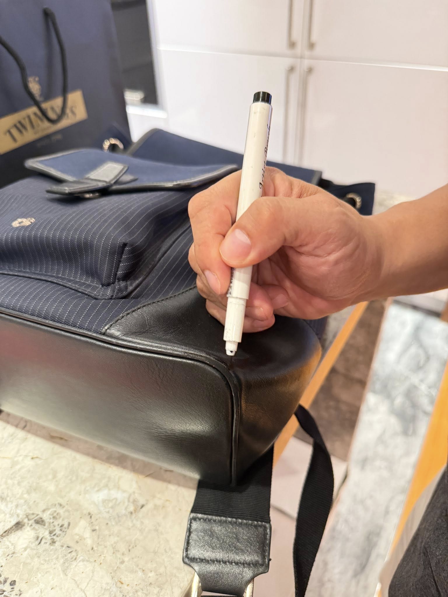 身價超過上億!郁方驚呼「富商老公超節儉」 忙找簽字筆做一事「一般人也做不到」