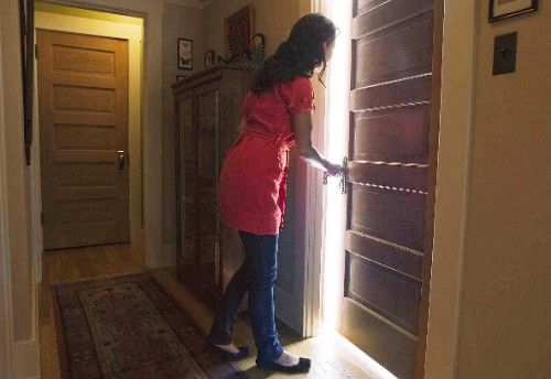 大家都搞錯了!命理師示警「住飯店5大禁忌」 進門時敲門「禁說一句話」:容易惹怒靈體