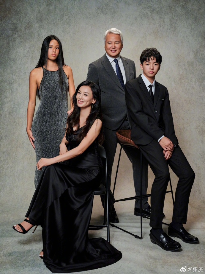 媽媽是第一美女!張庭愛女「從小被笑像老鼠」飽受爭議 如今15歲「變身170cm超模」神逆襲:越大越漂亮