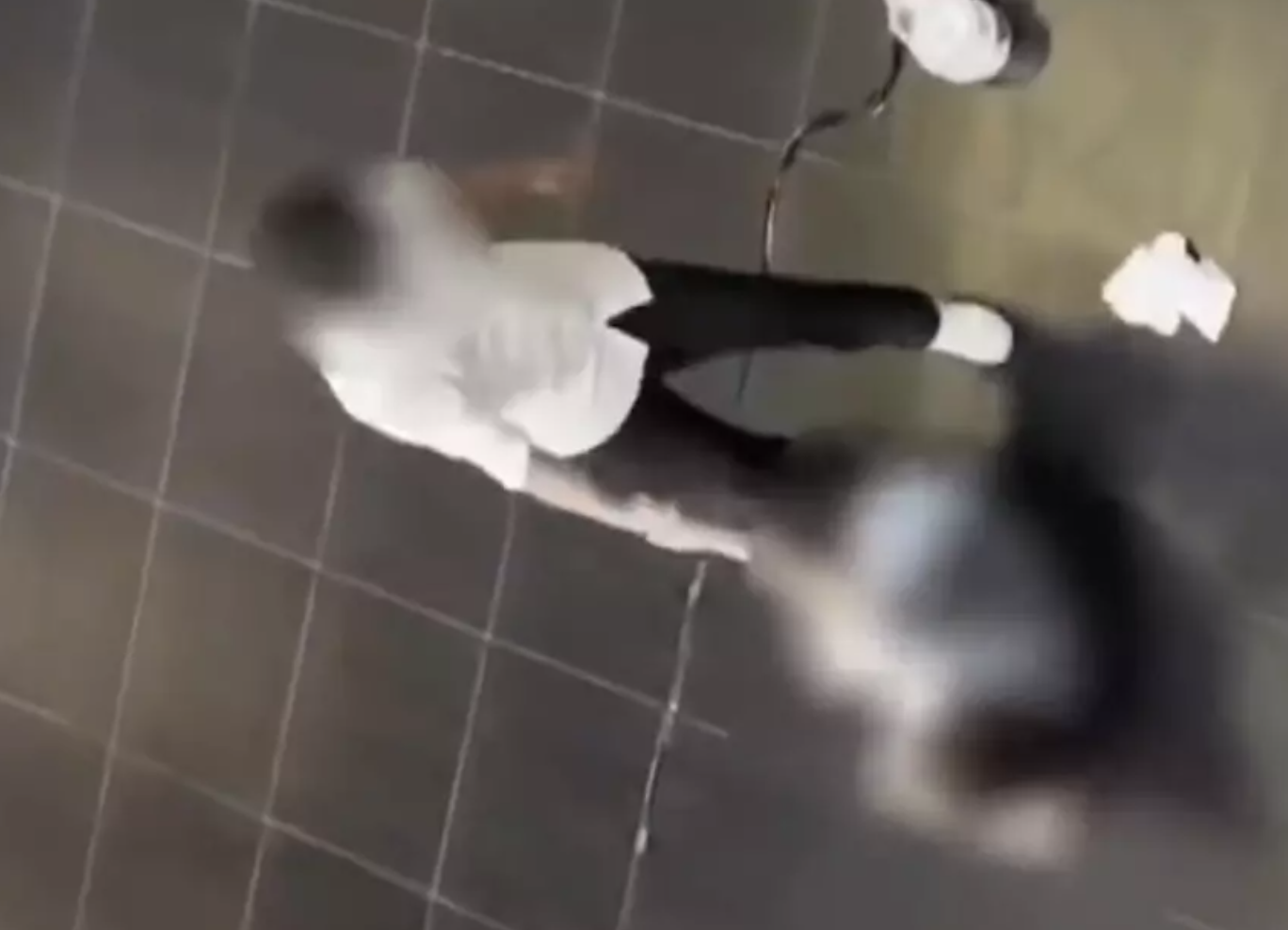 北車侵犯案「受害者竟是71歲老婦」!通緝犯「狂講撩妹噁話」她痛批:不是人!