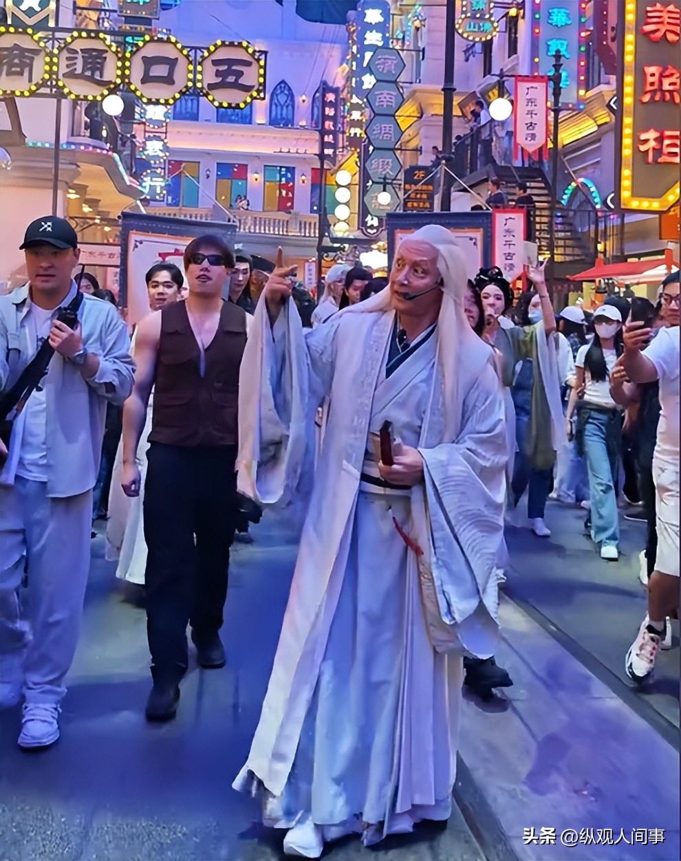 演過無數經典反派!67歲資深男星「今現身風景區打工」 頂高溫「憔悴盡顯老態」令人心疼