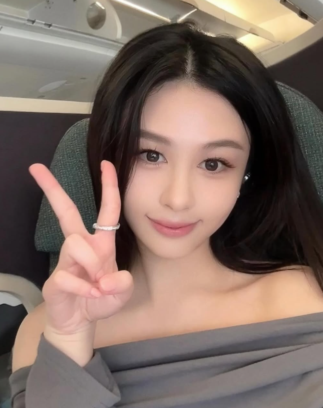 像極了媽媽年輕時!星二代「萬聖節裝扮九尾狐」 表情魅惑「美貌不輸媽」網尖叫:根本電影女主臉