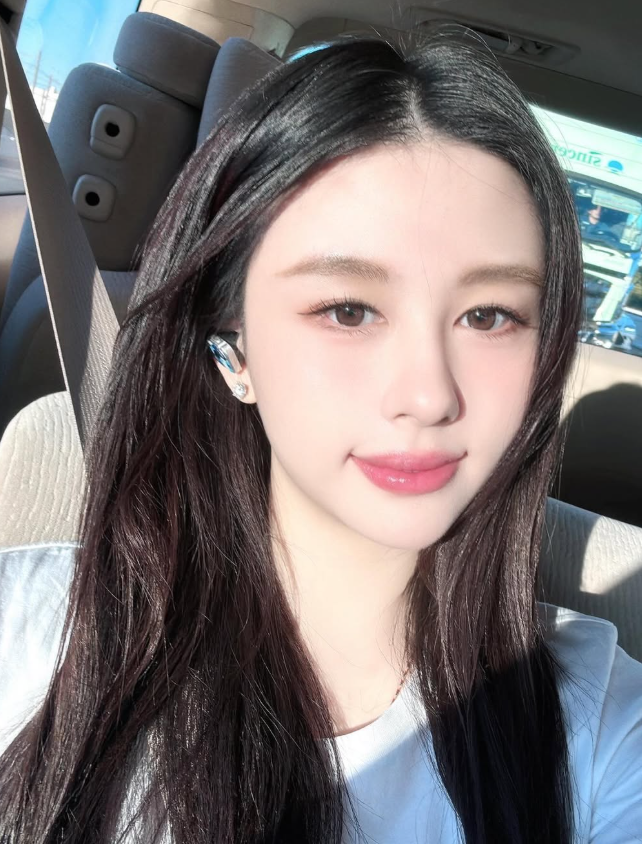 像極了媽媽年輕時!星二代「萬聖節裝扮九尾狐」 表情魅惑「美貌不輸媽」網尖叫:根本電影女主臉