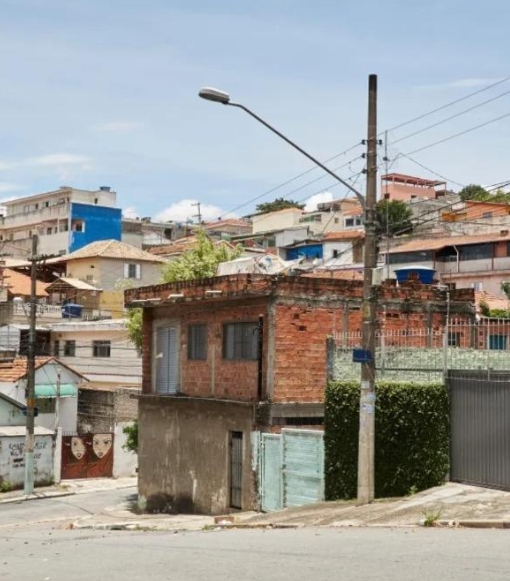 驚傳9歲童弒母!她斷氣前悲喊「抱我最後一下」 大兒子目睹「崩潰曝原因」