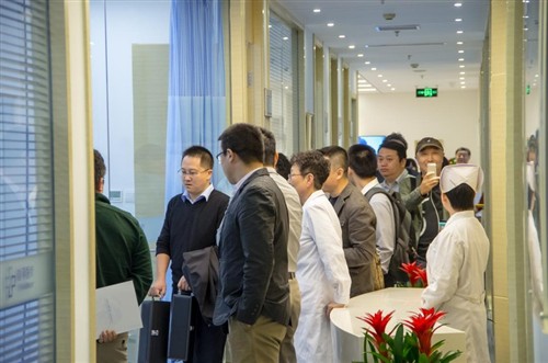 最新／台灣一疫情再起！衛福部示警「12月達顛峰」　羅一鈞急籲「一族群可免費施打」：已破紀錄