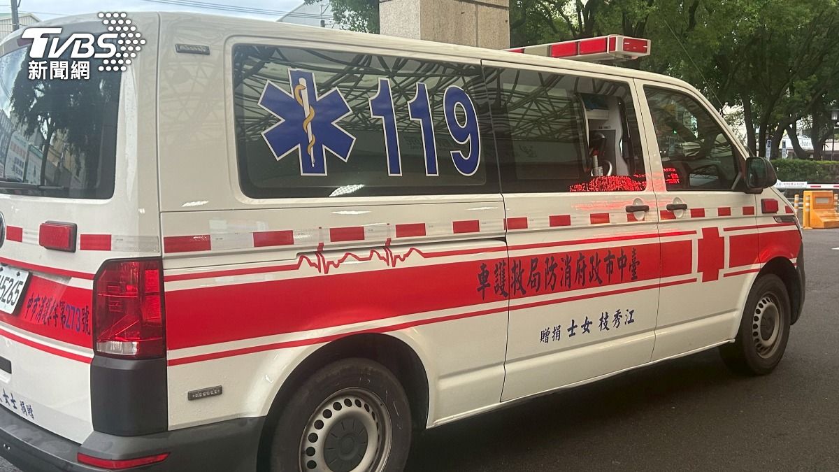 快訊／彰化男為1事「狂砍母親50多刀」！她當場「倒血泊身亡」...