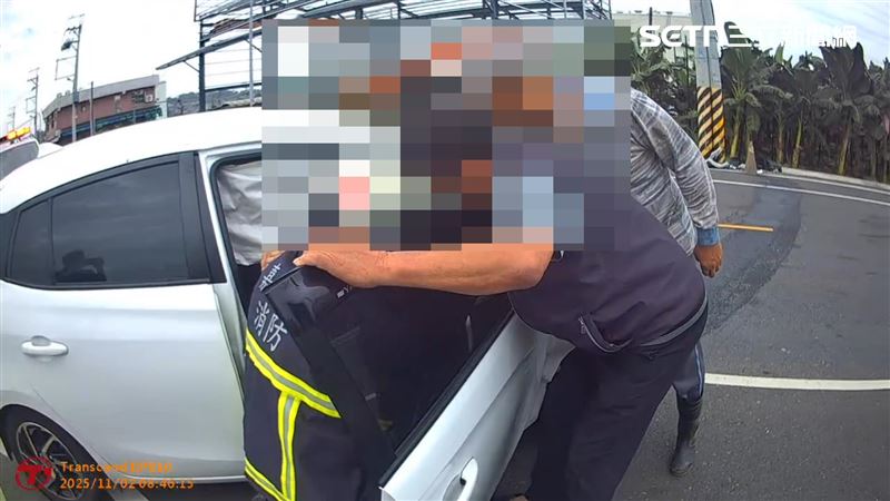 快訊／嘉義重大車禍！23歲女「失控自撞電線桿」　後座男雙腳全斷「2歲女童頭部重創」救不回