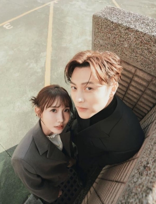 老公情何以堪！粿粿出軌「對醫護發飆」怒摔體溫槍　王子陪看診「一舉動網友氣炸」