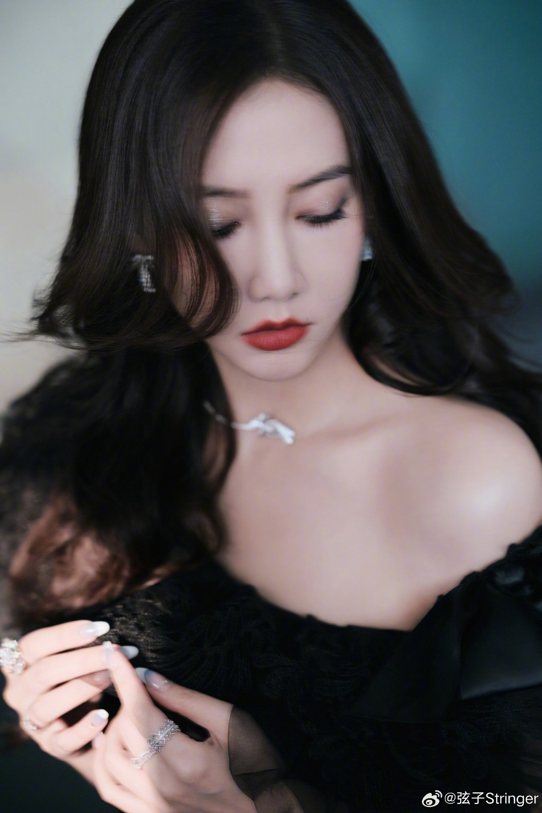 曾紅遍華語歌壇！大咖女星「驚傳老公積蓄全被騙光」　養不起小孩「消失台灣13年近況曝」