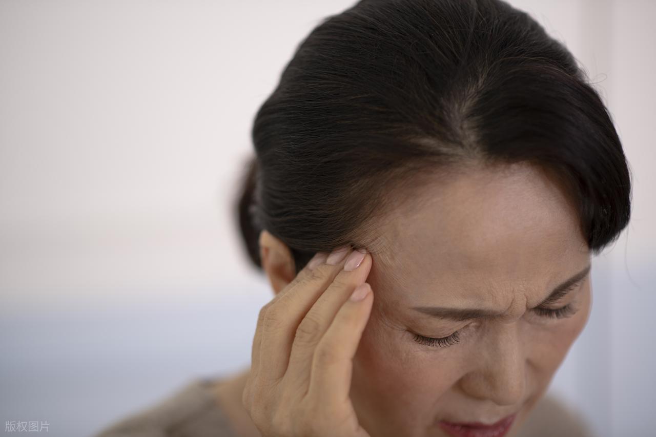 癌症來臨,身體會喊痛!這6處出現疼痛「恐是癌症上門」:別以為只是累