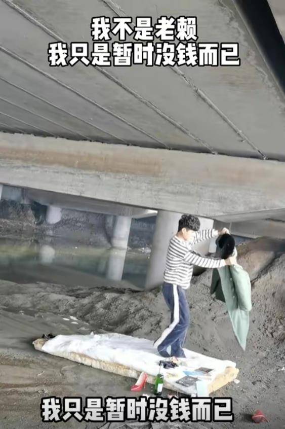 曾爆紅歌壇!45歲大咖歌手「如今淪落在市場賣菜」 欠債近千萬「精神明顯失常」近況不勝唏噓