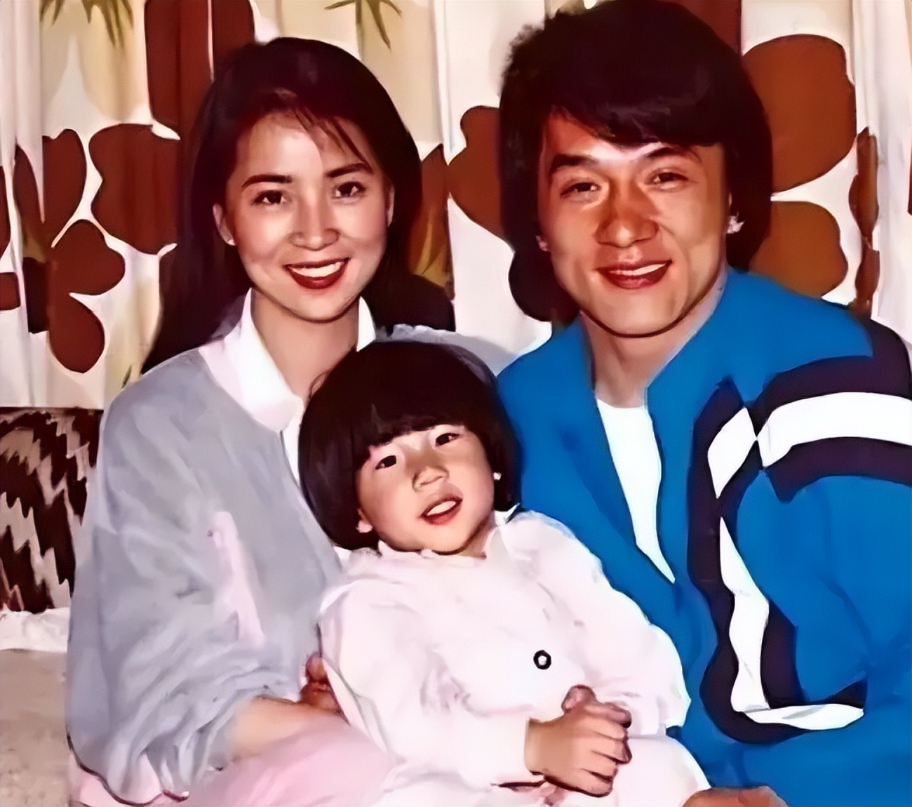 原諒成龍婚外情!林鳳嬌「在家相夫教子卻遭背叛」 無底線包容「為愛退圈43年」近況網嘆息:最偉大女人