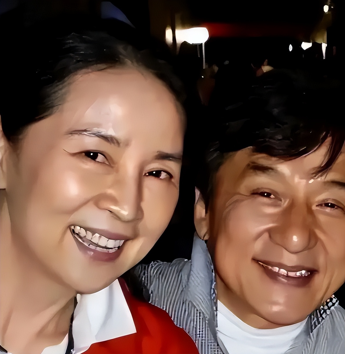 原諒成龍婚外情!林鳳嬌「在家相夫教子卻遭背叛」 無底線包容「為愛退圈43年」近況網嘆息:最偉大女人