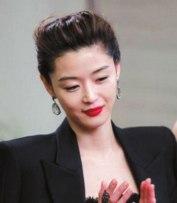 11月星象大洗牌!「12星座運勢排行」出爐:冠軍「事業、愛情兩得意」一路好運到跨年