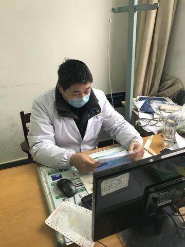 一人中全家遭殃!台灣疫情升溫「一病毒傳染力超強」 醫示警嚴重「恐多重器官衰竭」:會致死