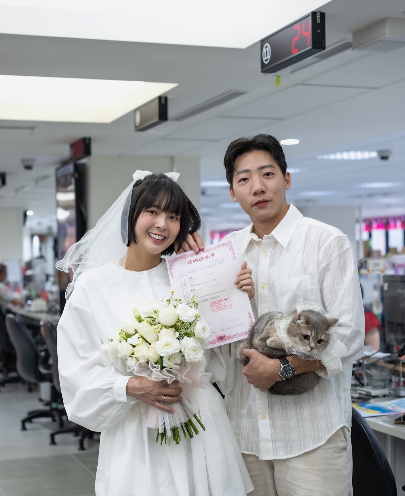 快訊/38歲台灣女星結婚了!曬老公帥氣正臉笑喊:「終於嫁出去啦」