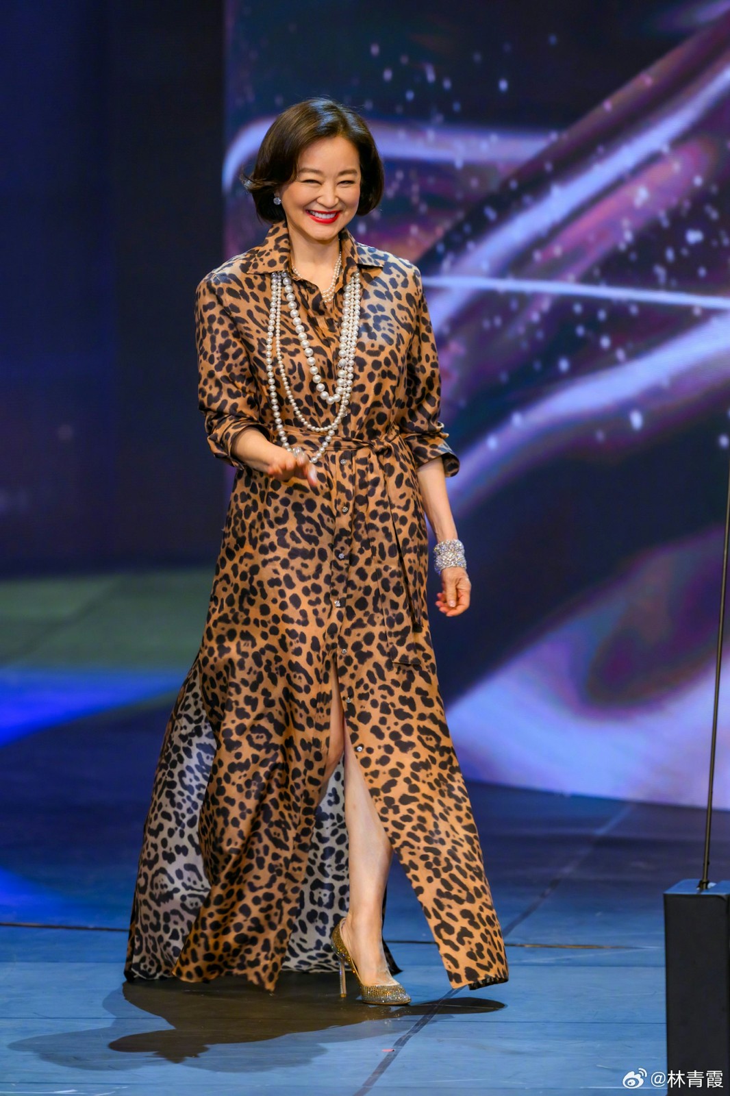 不醫美照樣凍齡!林青霞曬「71歲慶生美照」 氣色紅潤「膚質0瑕疵如少女」網讚:歲月不敗美人❤️