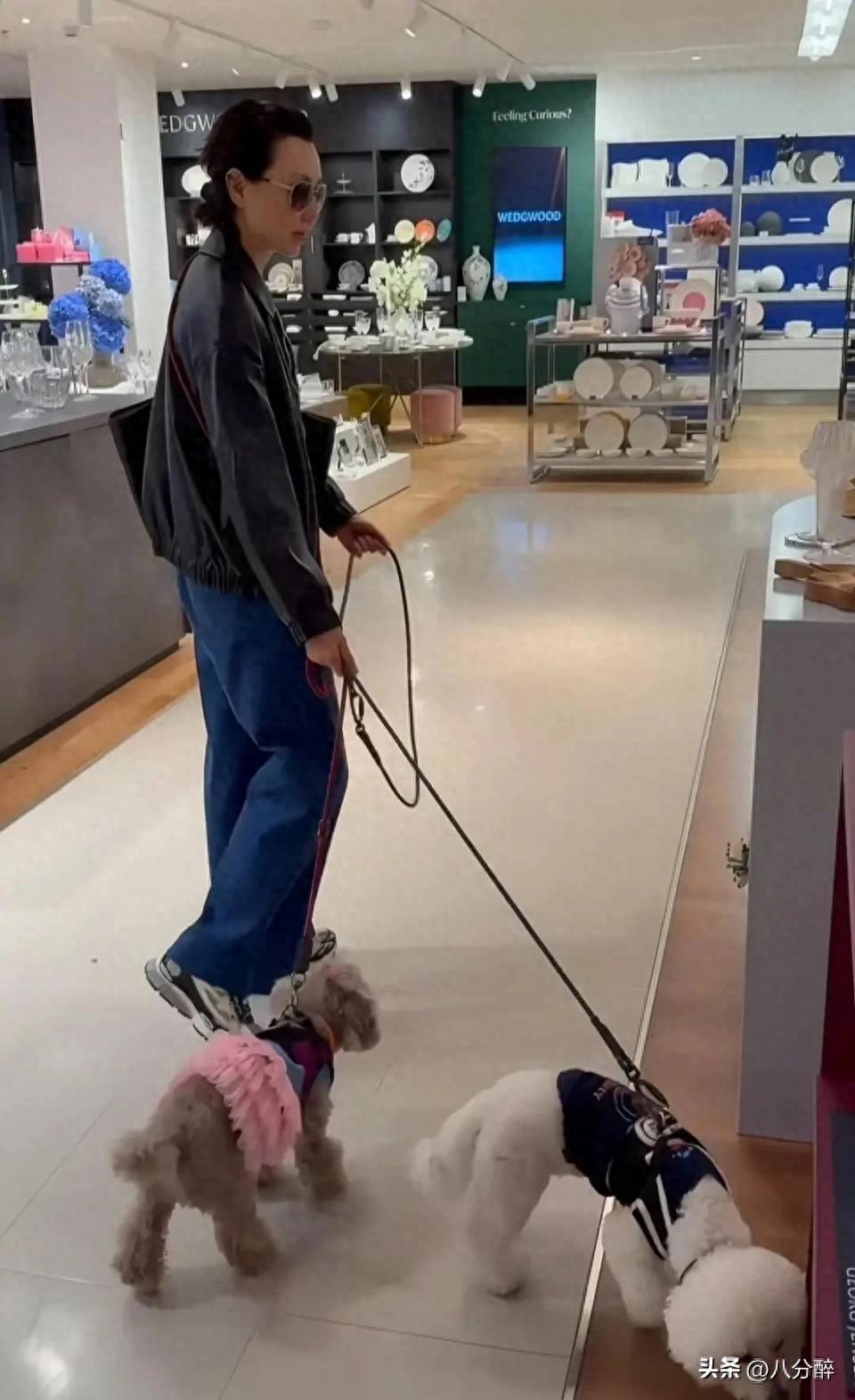 離婚單身多年！張曼玉「巔峰時淡出」隱居國外　61歲「逛寶寶衣服」突驚喜公開：是時候向你們介紹了