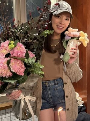 婆婆才剛過世！曾馨瑩遭爆「和好姊妹開心慶生」遭轟　她急回應「已盡量保持冷靜...」