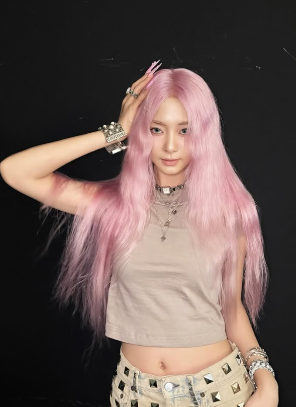 獲選全球第一美!子瑜「神遺傳凍齡媽高顏值」 母女合照曝光網激動:「根本是姊妹...」