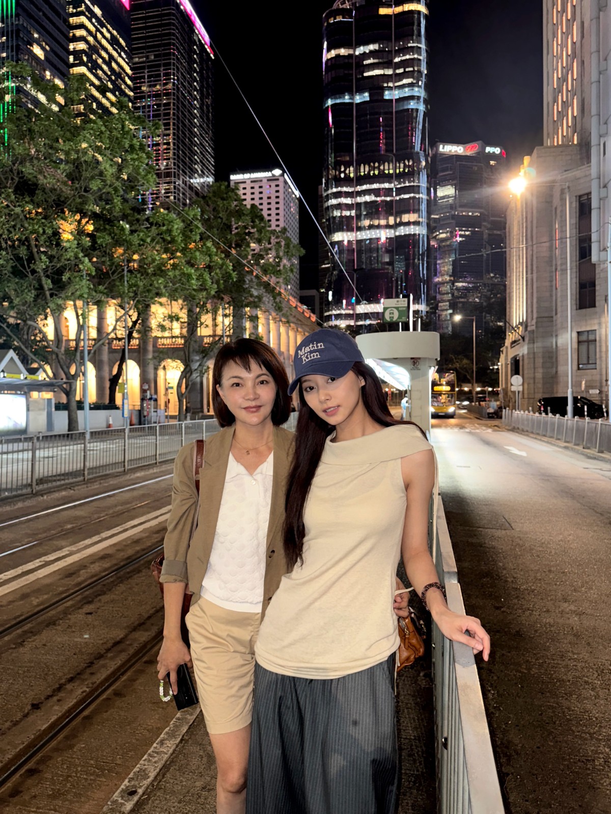 獲選全球第一美!子瑜「神遺傳凍齡媽高顏值」 母女合照曝光網激動:「根本是姊妹...」