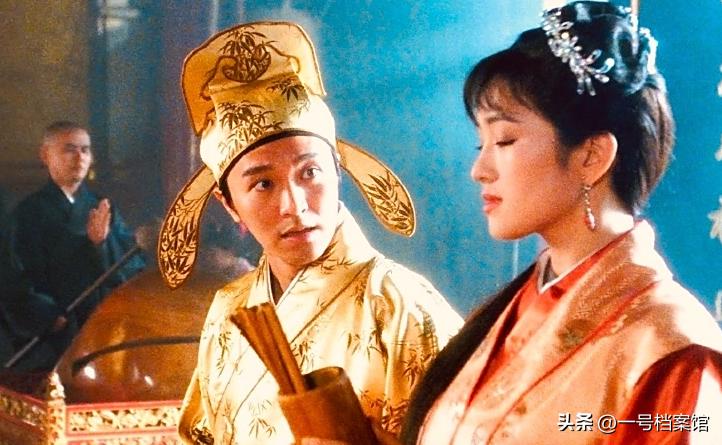 歲月不饒人?59歲大咖影后「無修圖照盡顯老態」 放大看「明顯垂下來」網嚇壞:以為是隔壁大媽