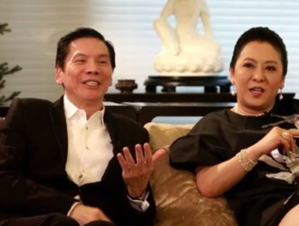 婚後恩愛45年!66歲向太「罕公開婚姻秘訣」 經營夫妻之道「就像在存撲滿」:自然白頭偕老