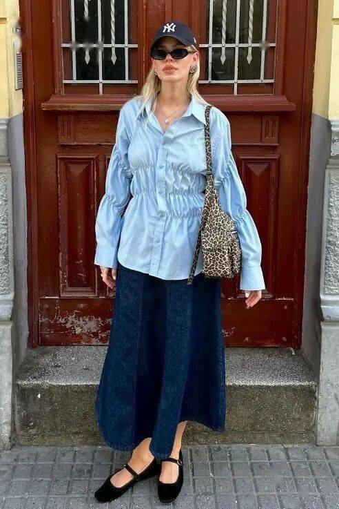 又流行回來了！今年秋冬女人「只需要一件裙＋一雙鞋」：優雅時髦又舒服❤️