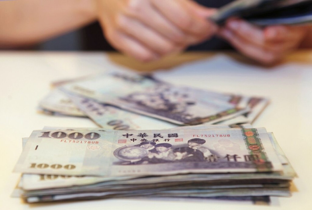 普發1萬今入帳「4原因領不到」!財政部曝光「解決辦法」