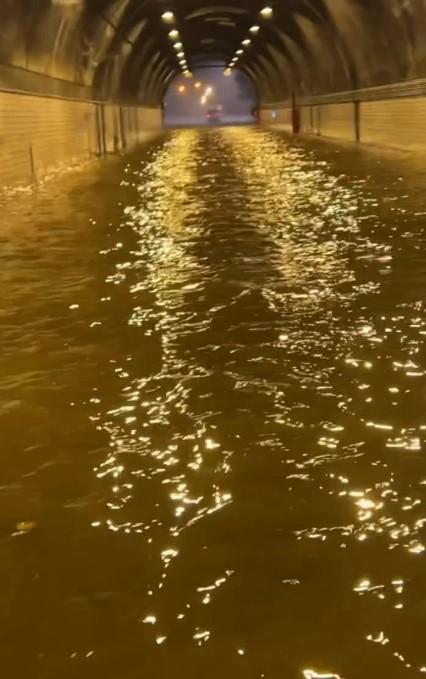 鳳凰颱風肆虐!宜蘭暴雨「一樓民宅全滅頂」淪孤島 15年前噩夢重現「釀38死慘劇」