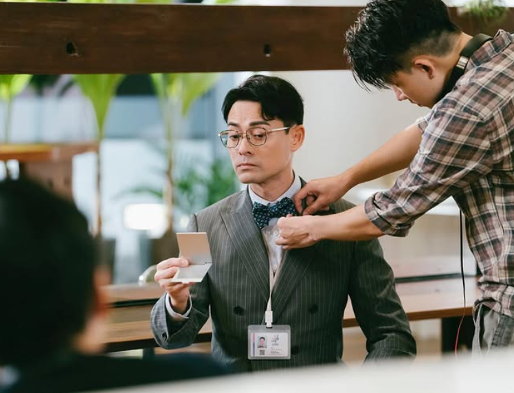 資深男星愛妻病危「陸醫院迅速找到肝」!器官來源遭質疑「他親自發聲曝真相」