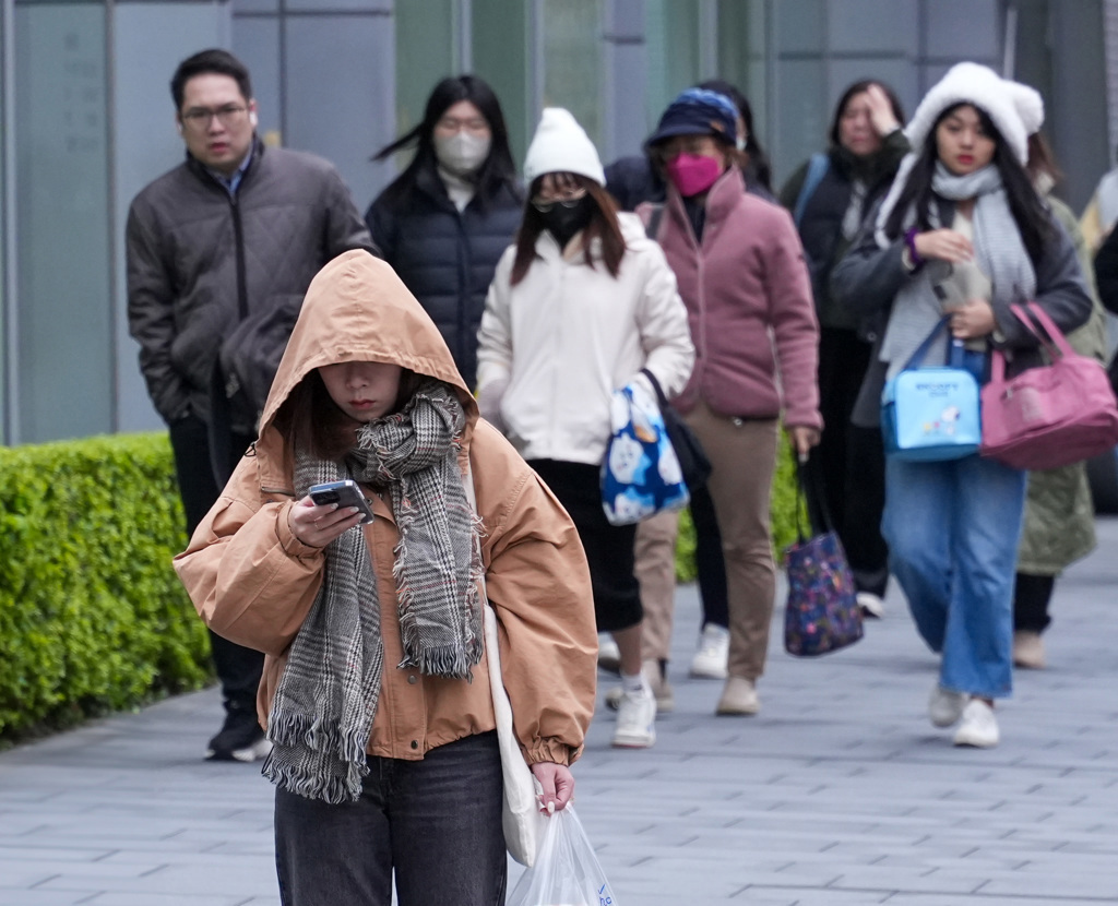 逼近冷氣團！入秋最強冷空要來了「低溫跌破15度」時間點曝光
