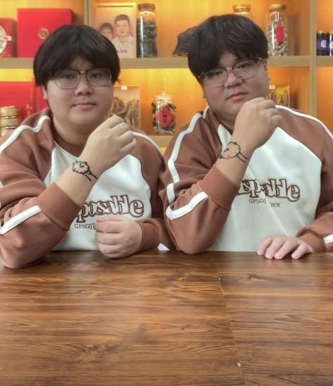 史上最像夫妻檔!網驚喊「快去驗DNA」 她曝「已去做婚前檢查」結果出爐