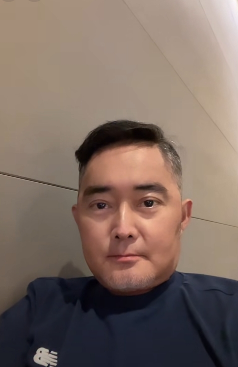 切除口腔腫瘤!58歲江國賓「沉寂4個月現身了」 嘆氣「曝現在狀況」:以為撐一下就過去...