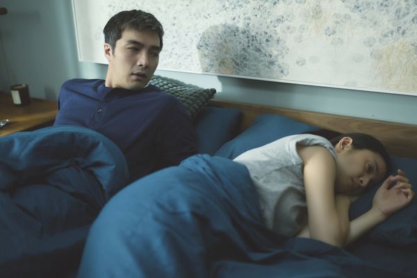 12年前我媽大病住院!我帶她回家休養「老公7天都擺臭臉」 12年後「婆婆來我家養老」我一招回敬