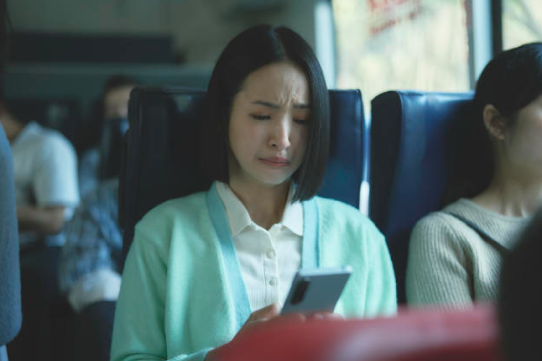 12年前我媽大病住院!我帶她回家休養「老公7天都擺臭臉」 12年後「婆婆來我家養老」我一招回敬