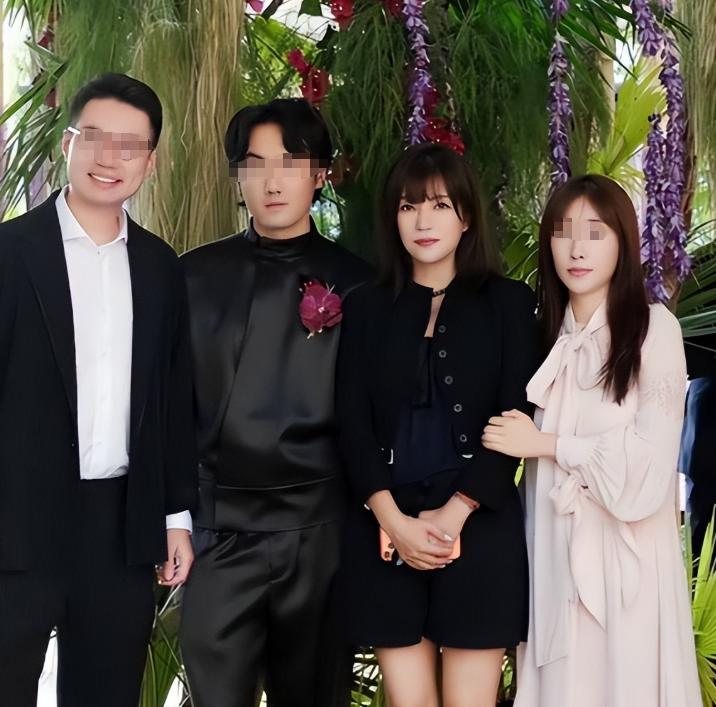 被封殺4年!49歲趙薇「突傳胃癌離世」 婚姻事業全無「淡出後蹤跡曝光」粉絲嚇哭:走的是她...