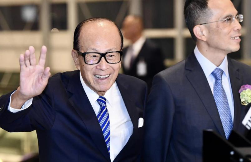 身家破兆也沒用!97歲前首富「虛弱坐輪椅」集團搖搖欲墜 至今無法退休「全因2個60歲兒子」...