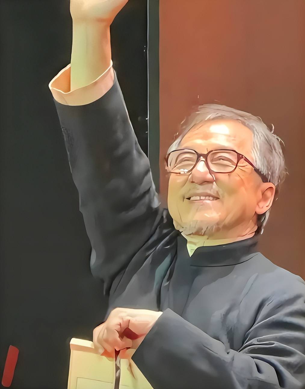 去年還精神抖擻!71歲大咖影帝「被捕捉斷崖式衰老」 對比2年前「頭髮稀疏全白」原因引網熱淚...