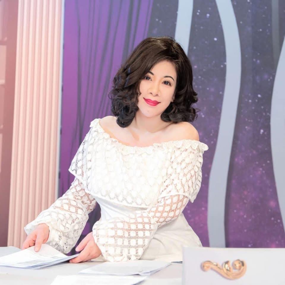 確診癌王一年了！67歲陳文茜「宣布放棄1療法」親友哭爆　她含淚道謝：「這一生我太幸福」