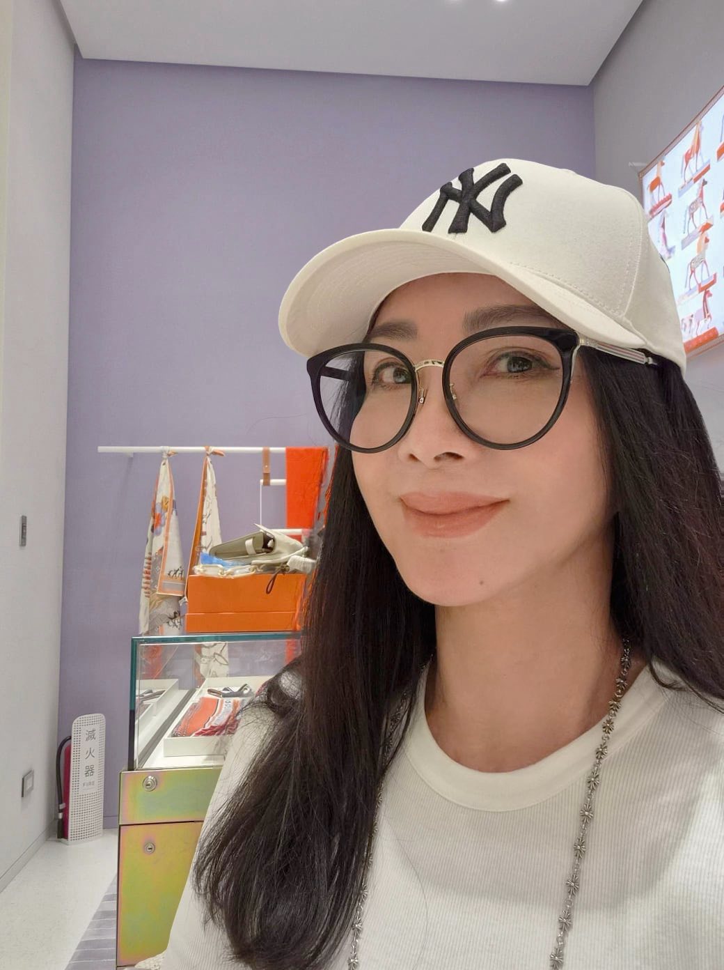 遭老公外遇背叛！陳美鳳「付千萬才結束9年婚」　同理范姜「曝光離婚內幕」：別再拖下去