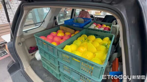 龜吼漁港「4顆黃金果988元」!彭華幹怒轟「根本坑殺觀光客」 攤商喊冤曝原因:賴清德來也一樣