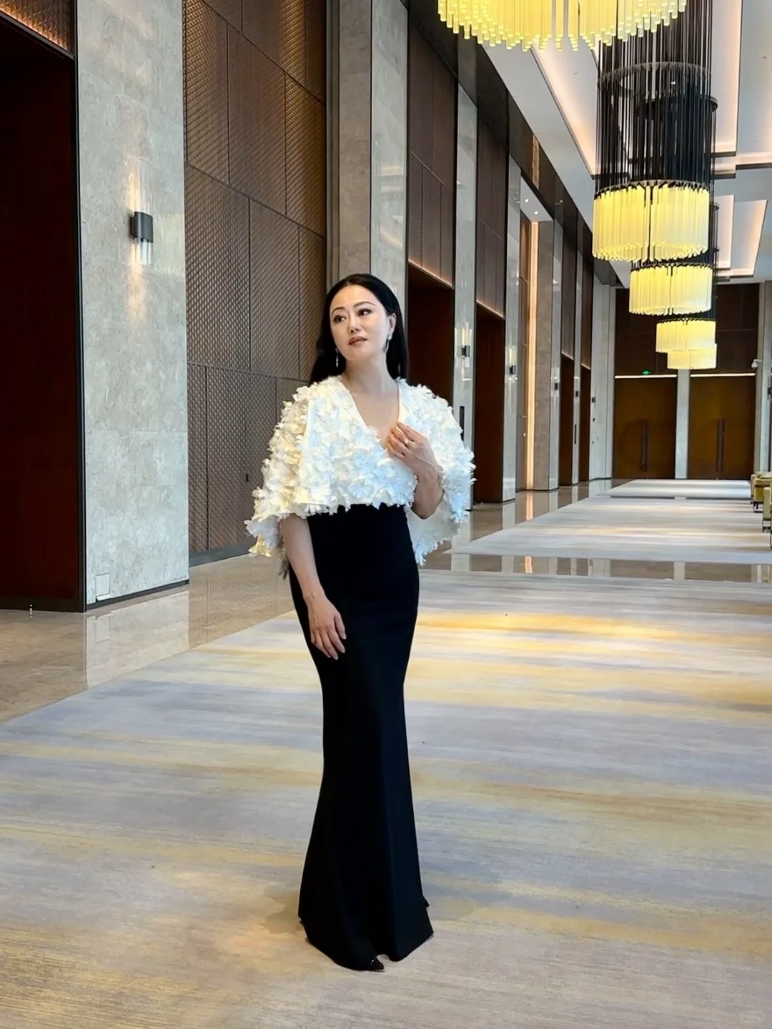 被封全國第一敗家女!62歲資深女星「離婚天王前夫26年」 凍齡體態網愣住「勝過一票同齡人」