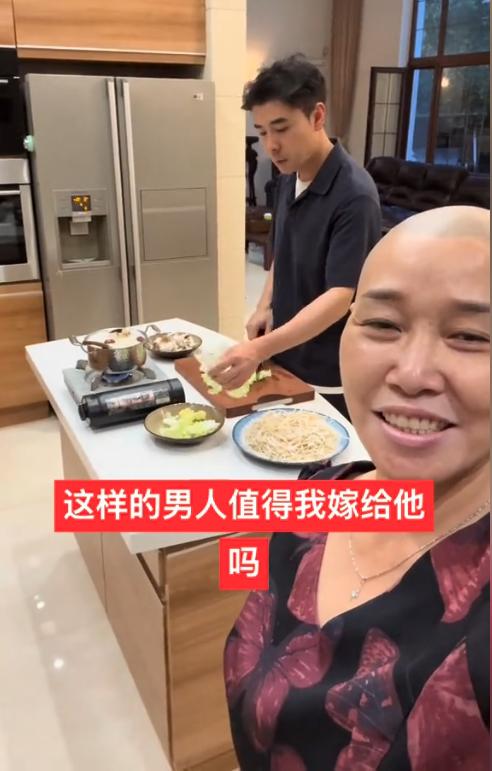 被酸是吃軟飯!餐廳服務生「娶大10歲富婆」不被看好 直到她罹癌剃光頭「男方的決定看傻網友」...