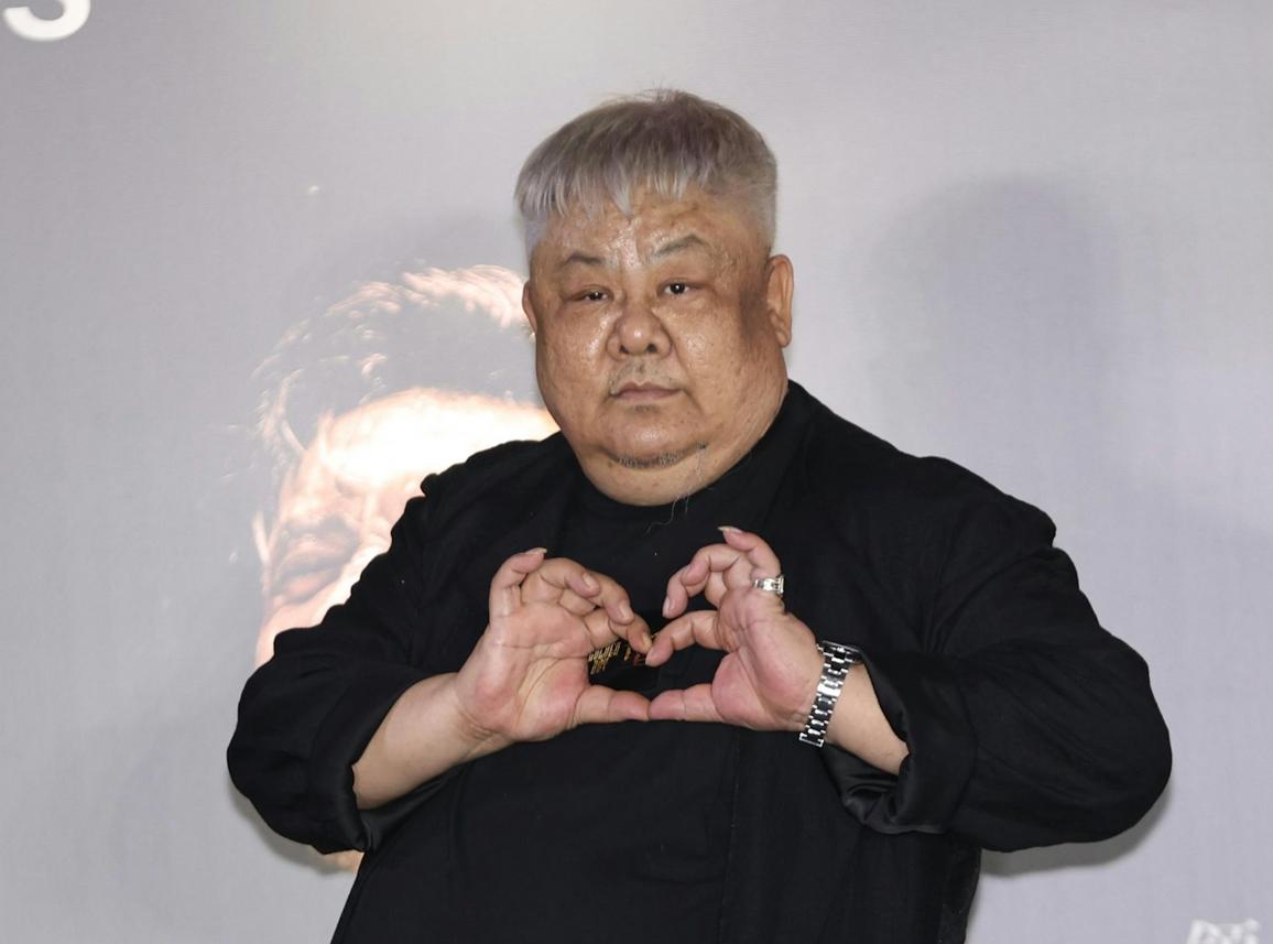 濫賭輸光家產?61歲老戲骨「被爆欠下百億債」跑路搞消失 他現身承認:「確實有在賭博...」