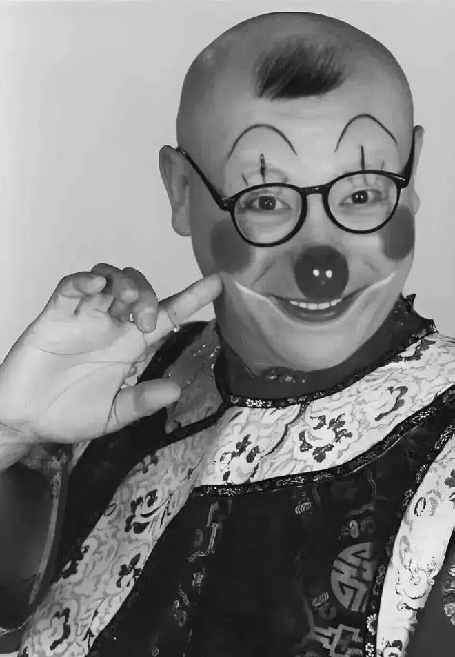 快訊/知名演藝大哥過世!家人證實「享壽78歲」:一生獻給觀眾