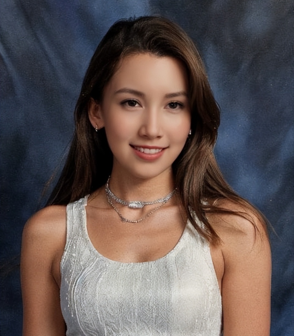 被酸高攀不起！當年的18線小模「逆襲成為天王嫂」　如今42歲「低調亮相太驚艷」網讚：比尪還逆齡