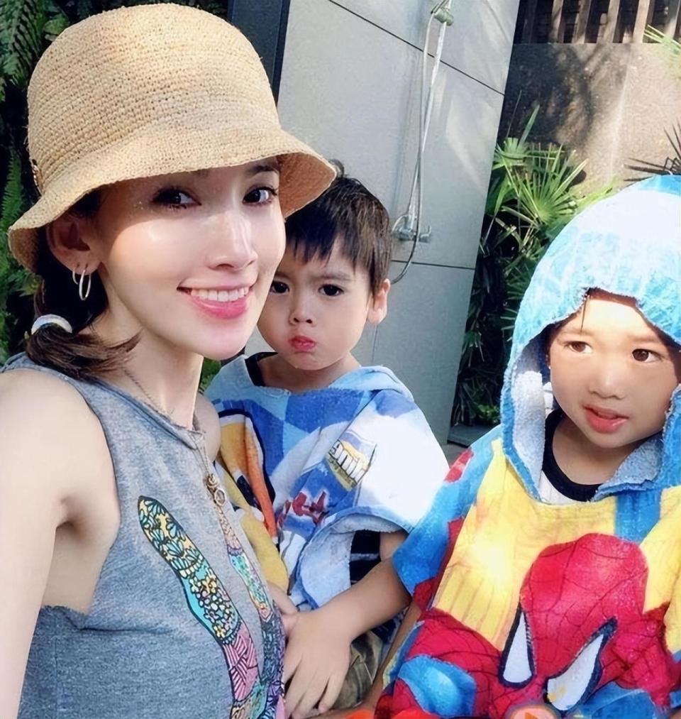 被酸高攀不起！當年的18線小模「逆襲成為天王嫂」　如今42歲「低調亮相太驚艷」網讚：比尪還逆齡