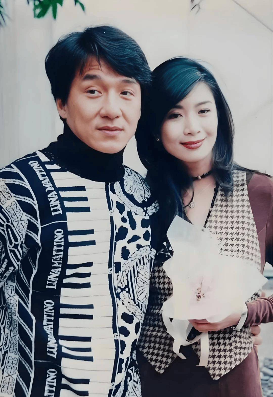 拒絕成龍追求!昔日巨星「當年被譽為頂級美人」 62歲「體重走樣被嘲笑」落差超大