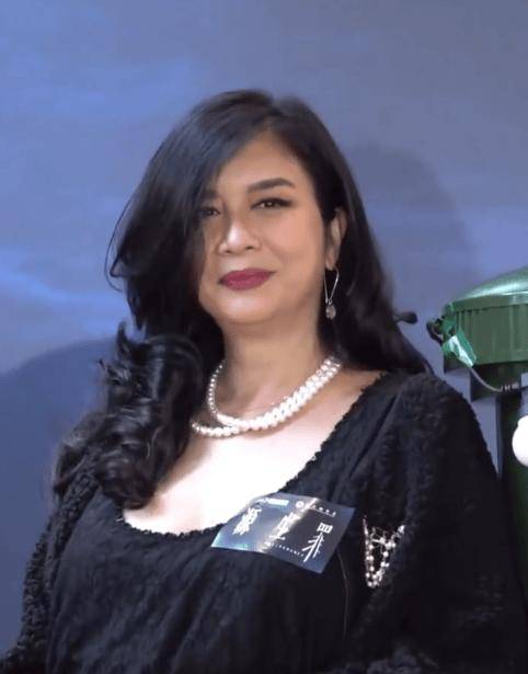 拒絕成龍追求!昔日巨星「當年被譽為頂級美人」 62歲「體重走樣被嘲笑」落差超大